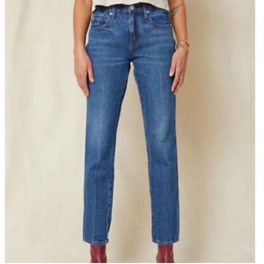 AMO Harriet Mid Rise Jeans in Apple Pie Size 27